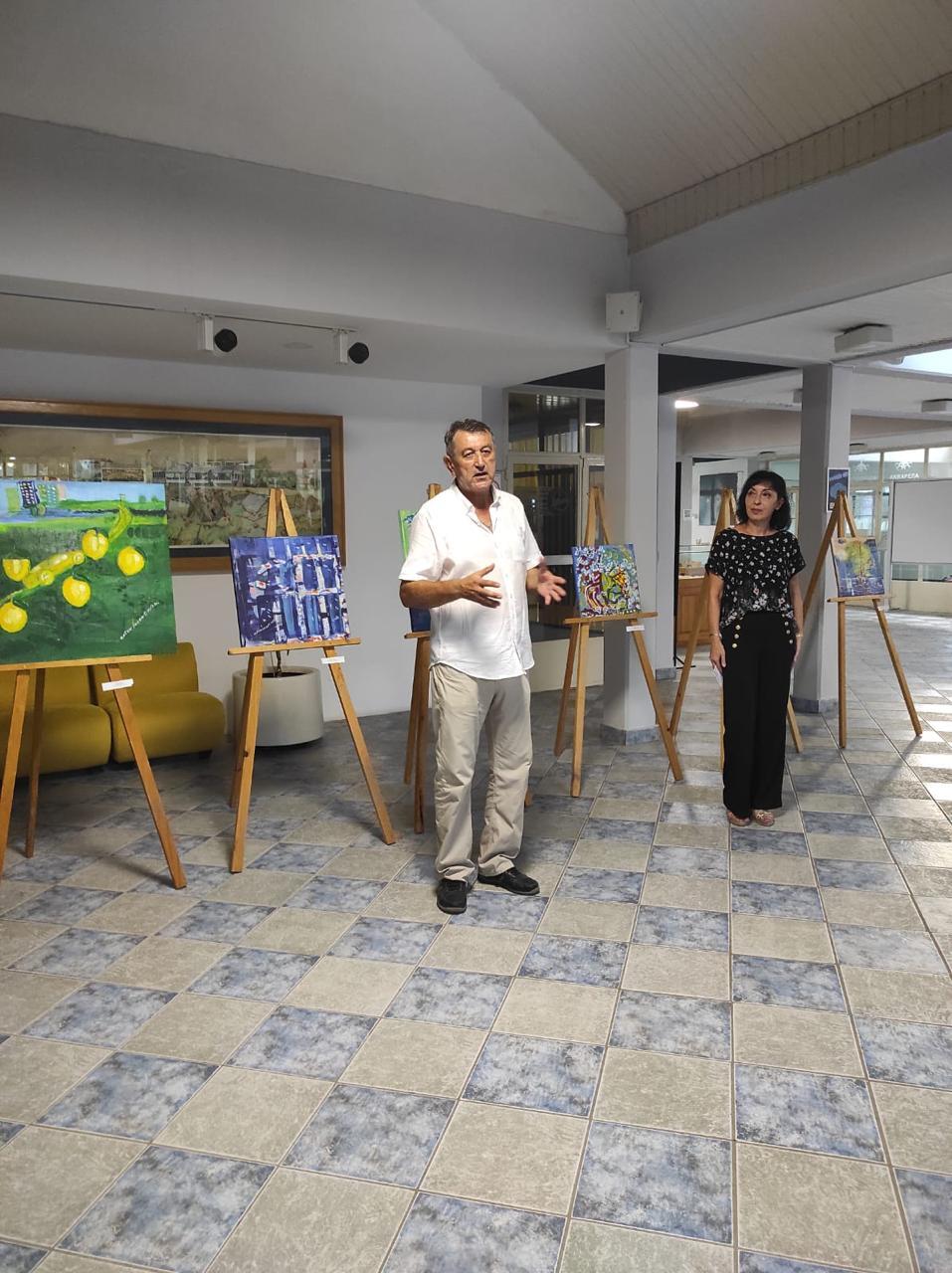 Фото В Новом Бечее открылась выставка Антона Супруна 5 - Сиб.ФМ Фото В Новом Бечее открылась выставка Антона Супруна 5